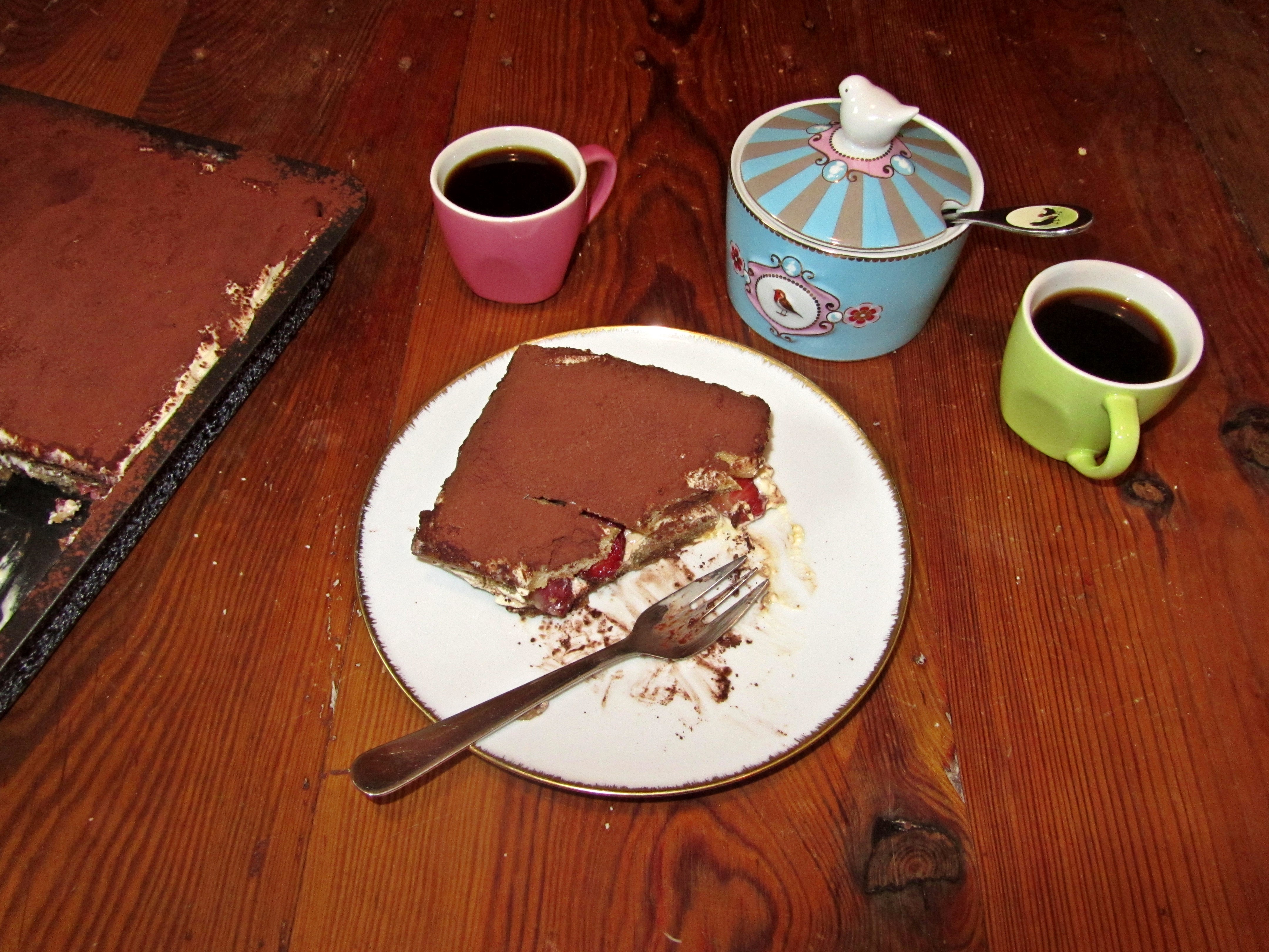 Fertiges Erdbeer-Tiramisu